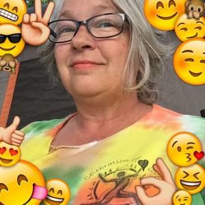 Meet your Posher, Lana